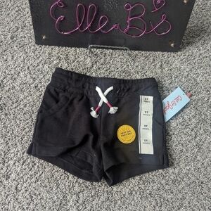 NWT Cat & Jack Black Casual Short 2T